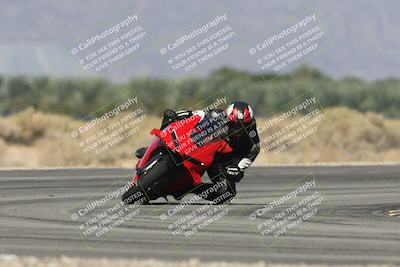 media/Oct-13-2025-Moto Forza (Mon) [[a66d839500]]/2-A Group/Session 3 (Turn 16)/